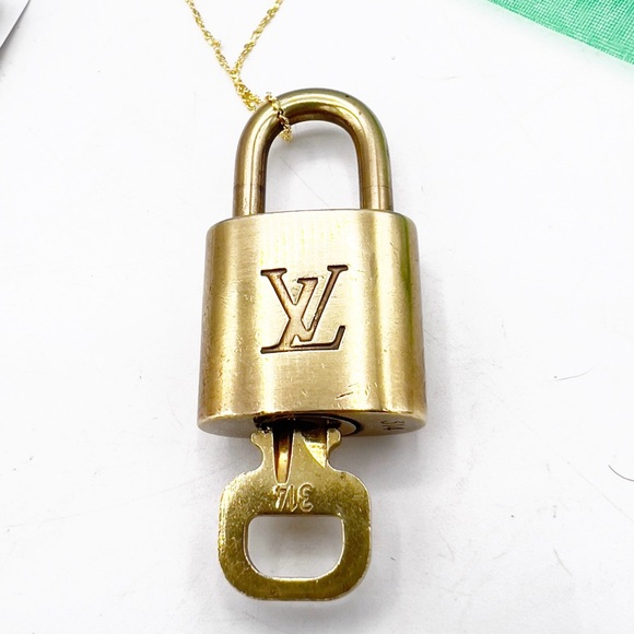 Louis Vuitton Lock & Key #314 Pi Day w/After Market 18K Gold over Silver Chain - Picture 3 of 17